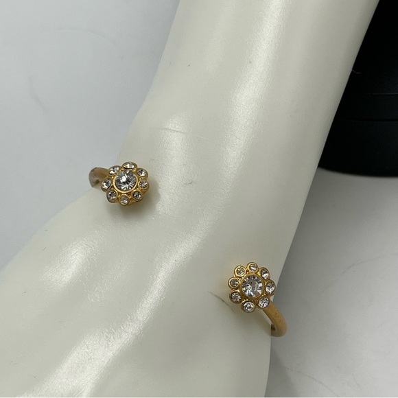 J. Crew Sparkly Rhinestone Gold Tone Flower Cuff Bracelet New - Picture 1 of 11